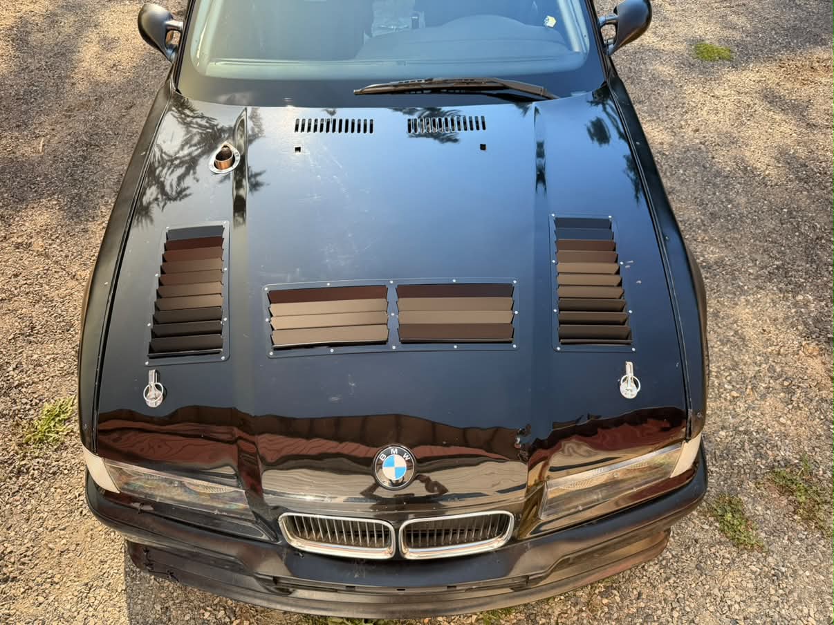 BMW E36 Hood Louvers
